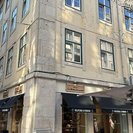 Pensao Neves Bed & Breakfast Lisbon Bagian luar foto