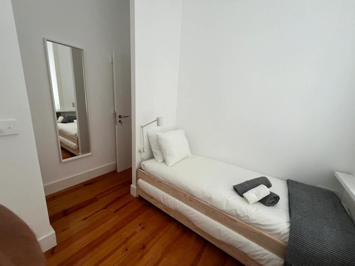 Pensao Neves Bed & Breakfast Lisbon Bagian luar foto
