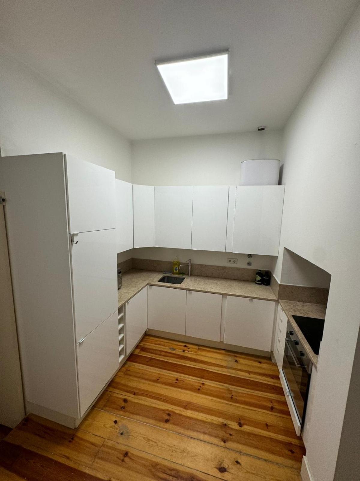 Pensao Neves Bed & Breakfast Lisbon Bagian luar foto